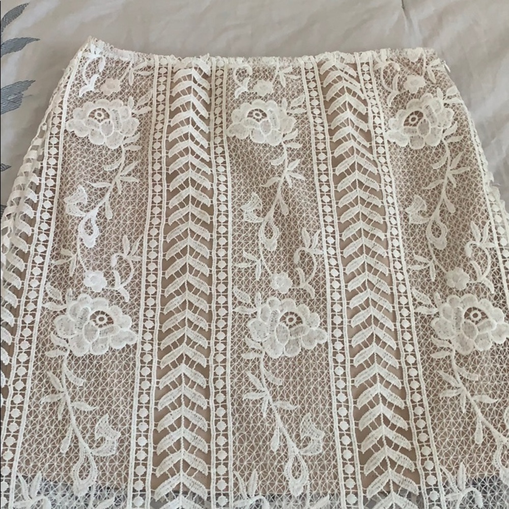 JOA lace midi skirt